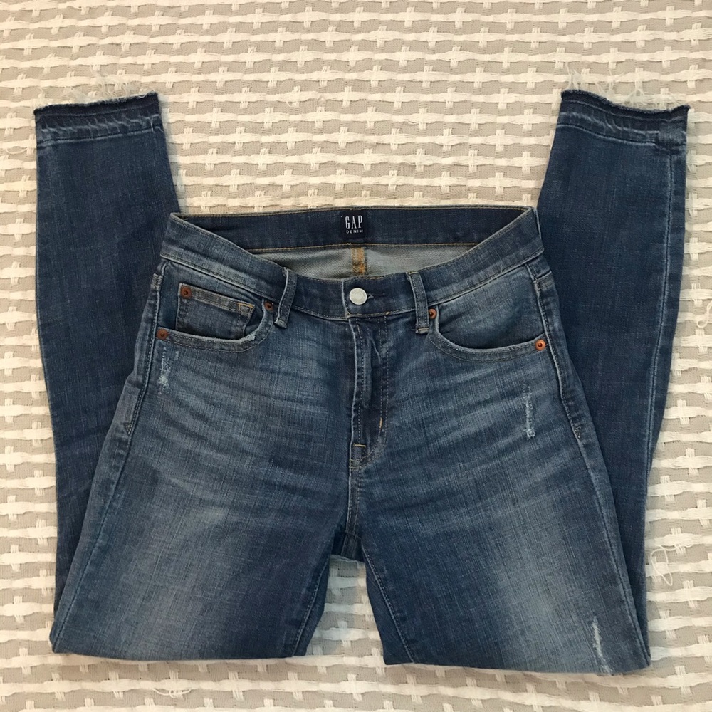 Gap True Skinny Raw Hem Jeans